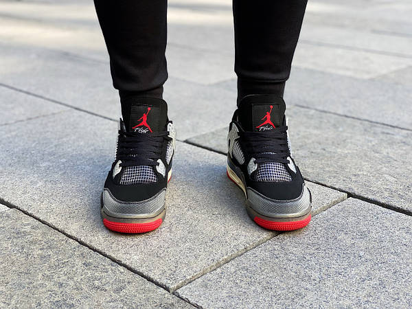 Nike Air Jordan 4