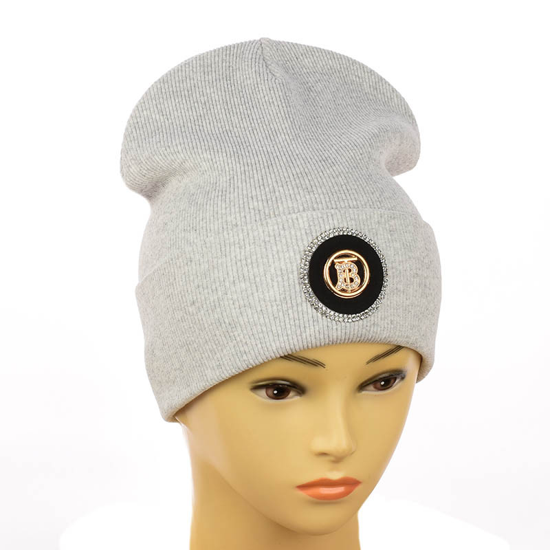 Молодіжна шапка з декором "BTF" світло-сірий