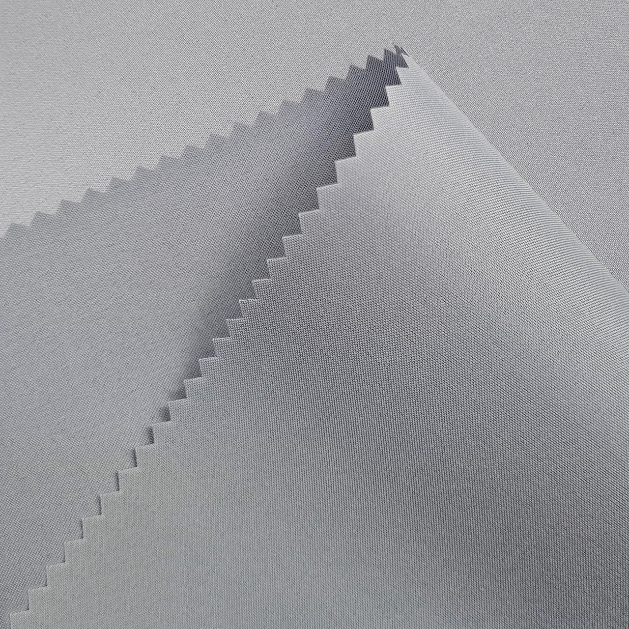 Рулонні штори Блекаут Міла світло-сірі 100% затемнення тканинні ролети без запаху, фото 1