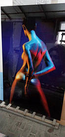 Изготовление стеклянного панно с фотопечатью обнаженной девушки 1