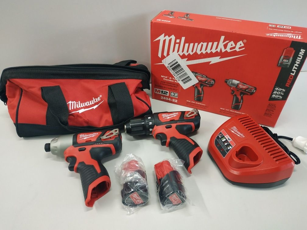 Набор шуруповертов Milwaukee M12 2494-22 ( шуруповерт 2407,импульсный гайковерт 2462) - фото 1 - id-p1035595838