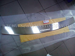 Накладка на бампер з загином Kia Carens III з 2006 р.