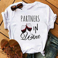 Футболка женская с принтом "Partners in wine"