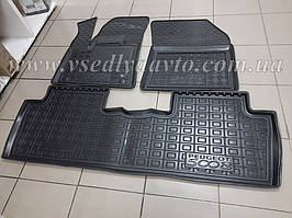 Килимки на Peugeot 5008