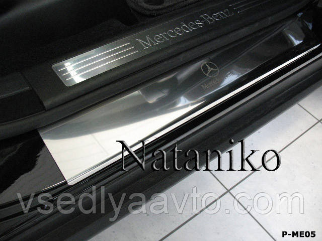 Захист порогів - накладки на пороги Mercedes ML Class W164 з 2005-2011 рр. (Premium)