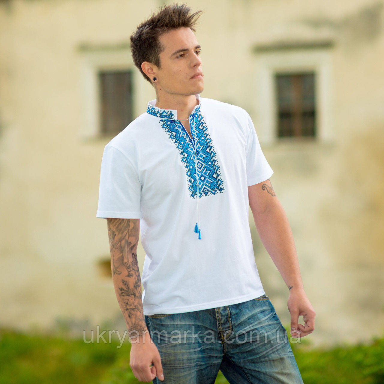 Чоловіча вишивана футболка "Алатир"