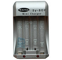 Зарядний пристрій mini Saiyo SY-809 для акумуляторів AA/AAA/Ni-Cd/Ni-MH.