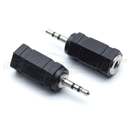 Перехідник штекер 2.5 стерео — гніздо 3.5 стерео (пластик), фото 1