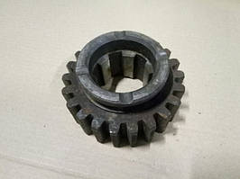 Шестерня ведена КОМ КРАЗ Z=22 зуб. 210А-4202064-01