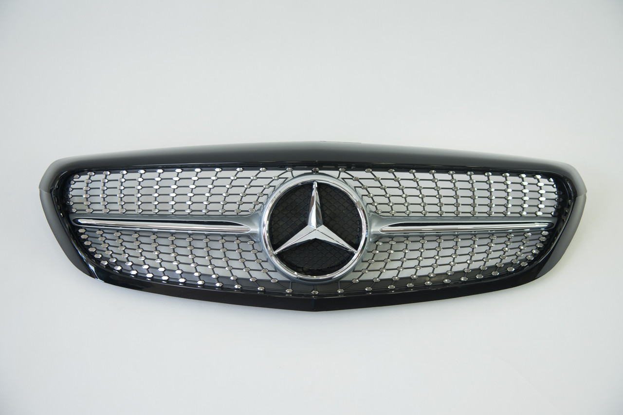 Решетка радиатора на Mercedes C-Class W205 2014-2018 год Diamond ( Серая с хром вставками и черной глянцевой р - фото 1 - id-p1465098410