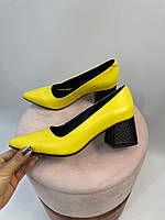 Женские туфли на каблуке желтые натуральная кожа 41 весна 2022