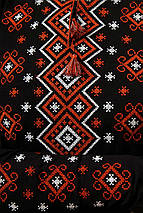 Витончена чорна жіноча вишита футболка «Карпатський орнамент (червона вишивка)» M, фото 3