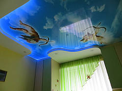 Ширяюча натяжна стеля