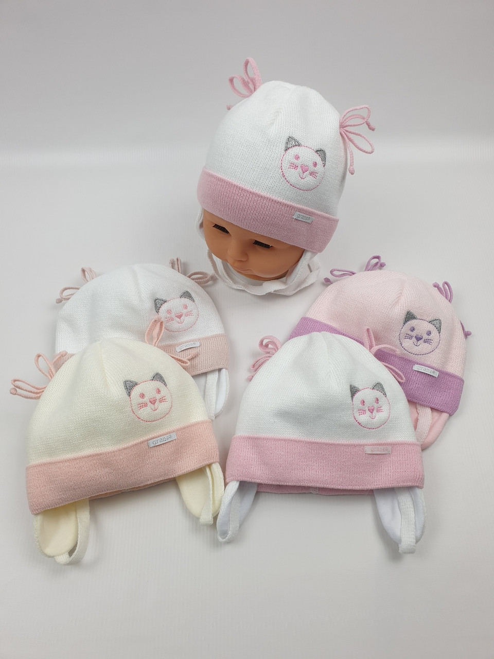 Дитячі польські демісезонні в`язані шапки на трикотажній підкладці для дівчат оптом, р.38-40, Grans, фото 1