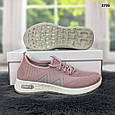 Жіночі пудрові текстильні кросівки на білій підошві, фото 2