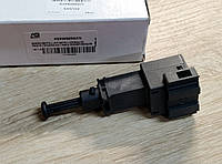 Датчик увімкнення стоп сигналу AKUSAN K03W009AKN (4 контакти) AUDI, FORD GALAXY, SKODA OCTAVIA 95->