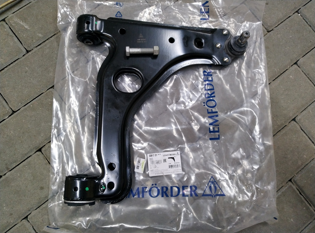 Важіль передньої підвіски нижній правий LEMFORDER 33912 OPEL ASTRA H, ZAFIRA B 04 ->