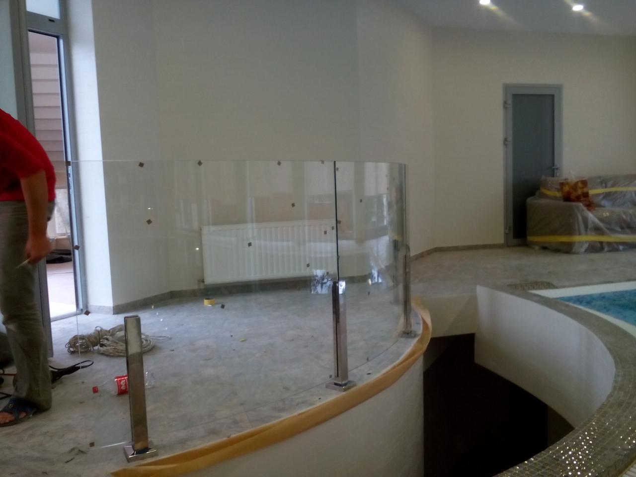 Перила стеклянные стойка из нержавейки на балкон, цена 9000 грн — Prom ...