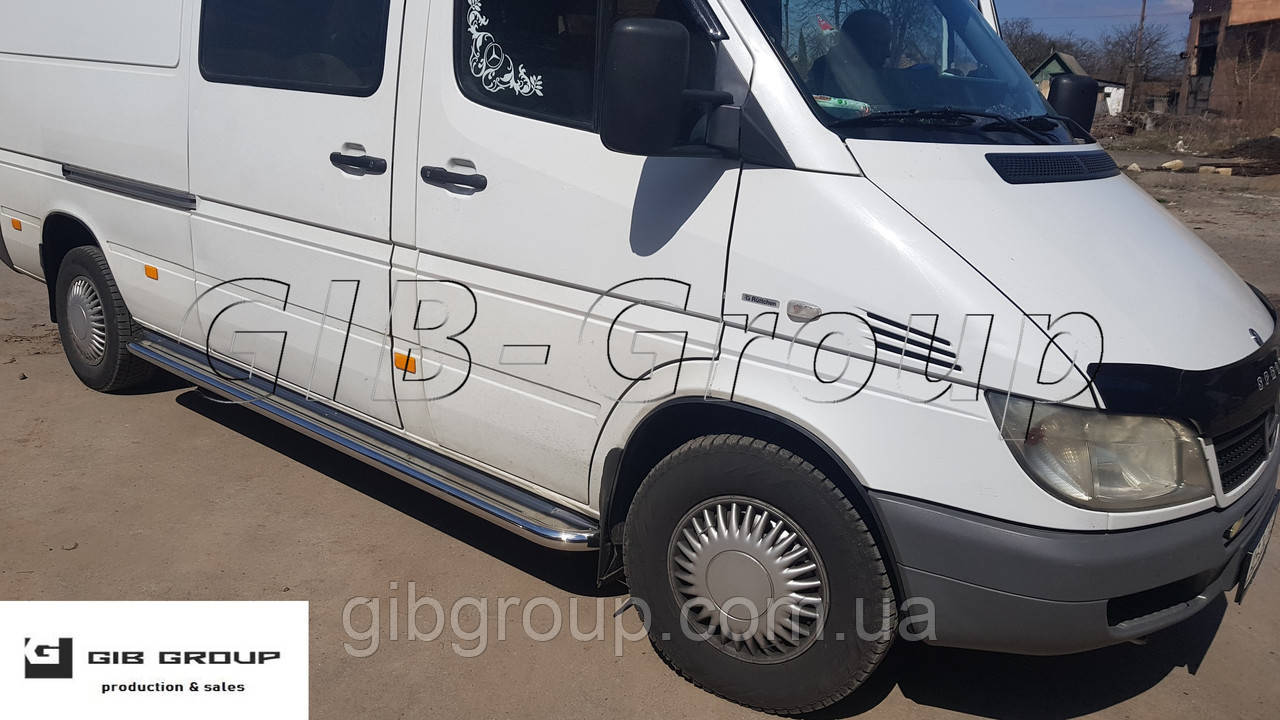 Пороги боковые труба с листом Mercedes-Benz Sprinter (1995-2021) D51 длинная база