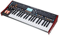 Синтезатор Behringer Deepmind 6