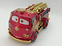 Disney/Pixar Тачки Deluxe: Ред Пожежна машина FJJ00 (Disney Pixar Cars Deluxe Red). Шланг Тачки Полівалка