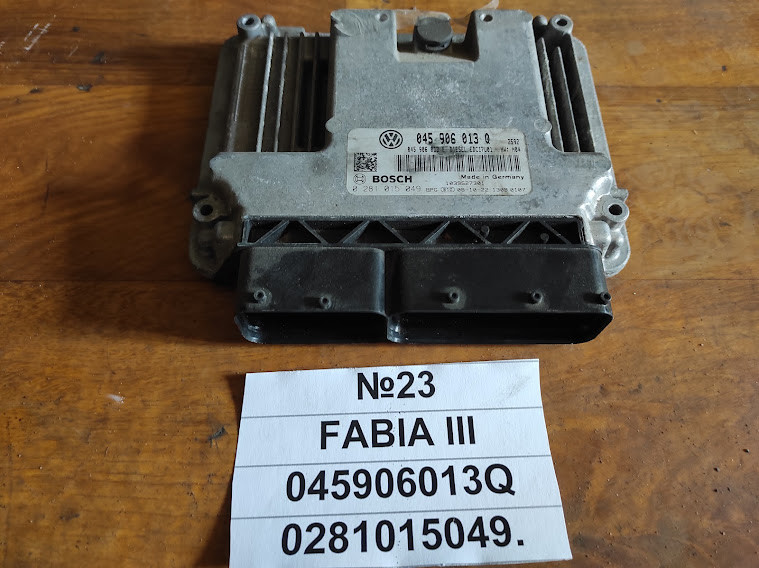 No23 Б/у Блок управління двигуном  045906013Q 0281015049 для Skoda Fabia III 2014-, фото 1