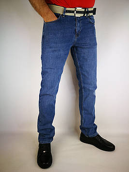 Чоловічі джинси прямого крою