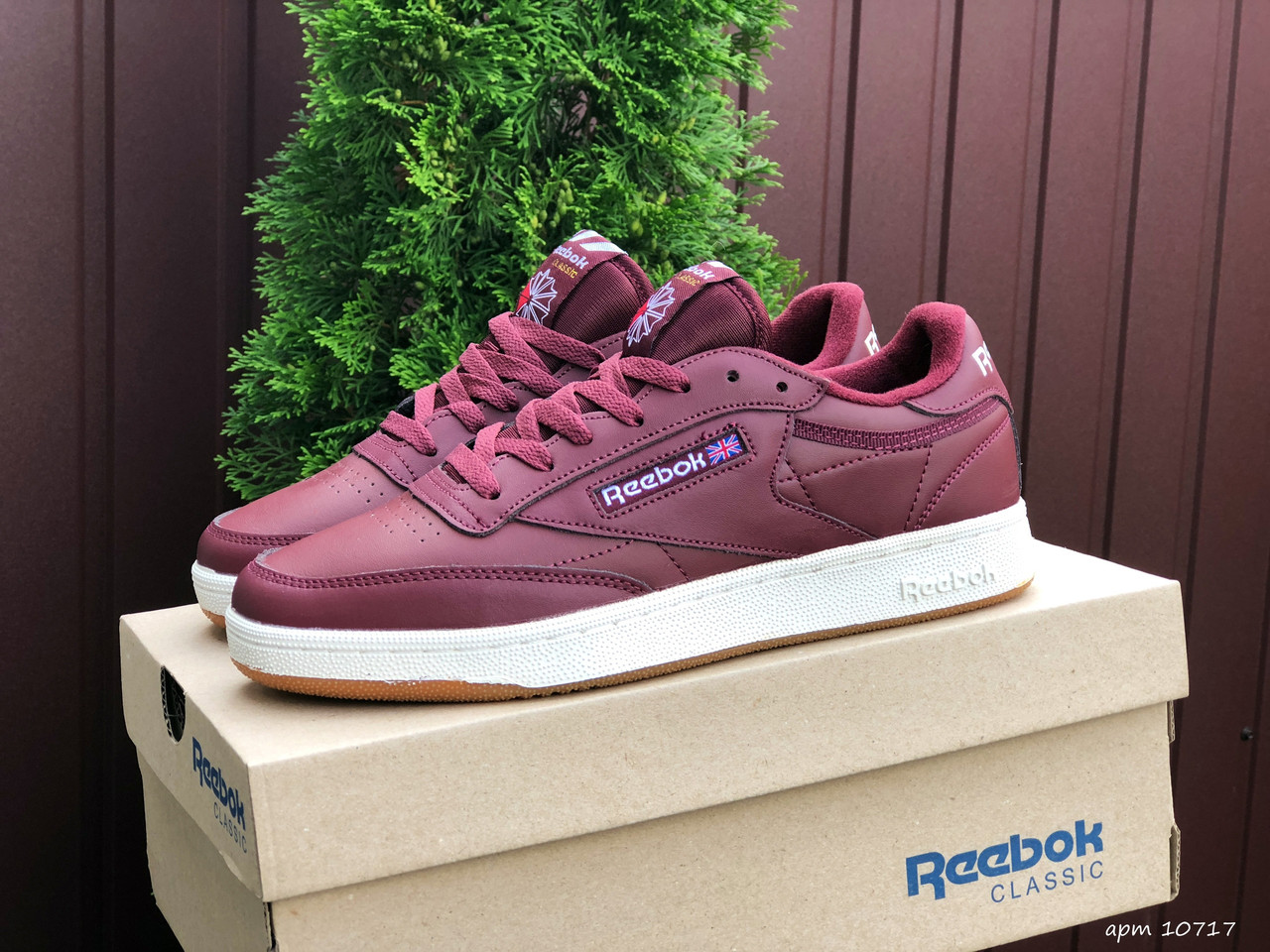Кросівки чоловічі REEBOK CLUB C бордові 42