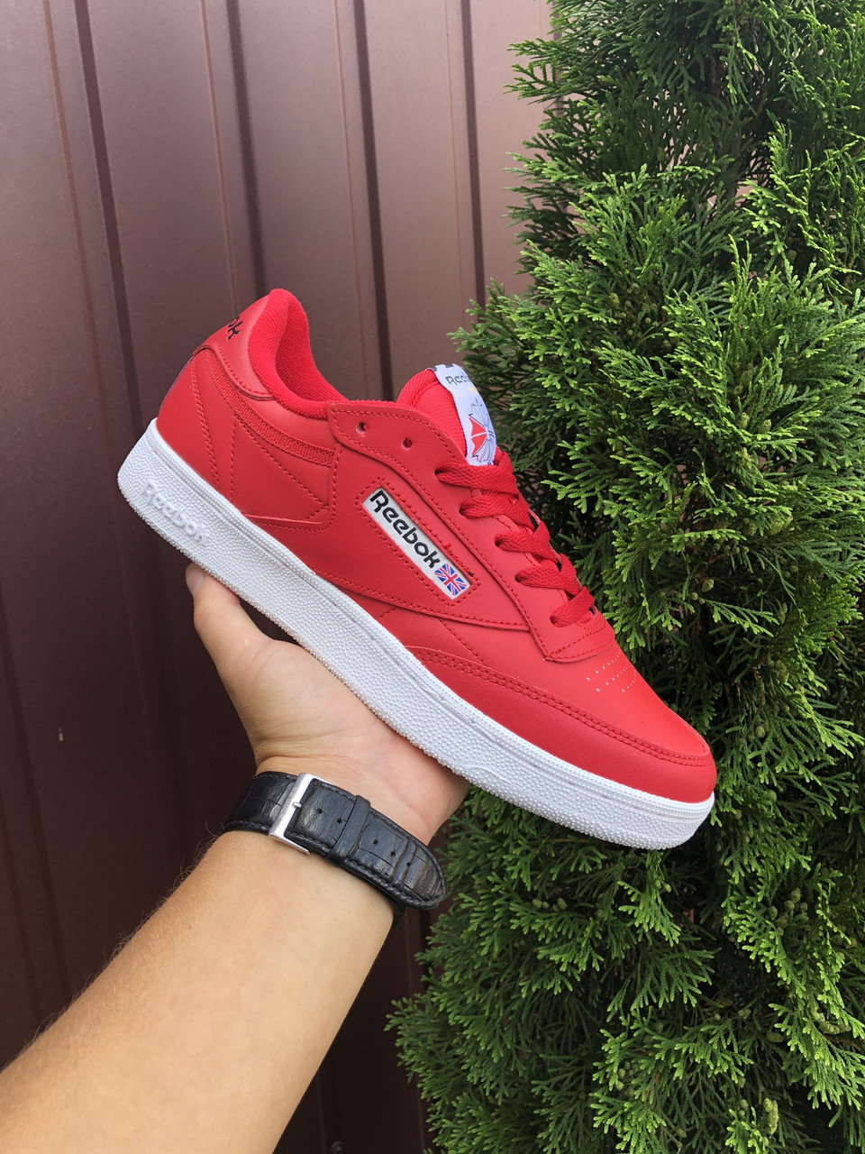 Кросівки чоловічі REEBOK CLUB C червоні 43