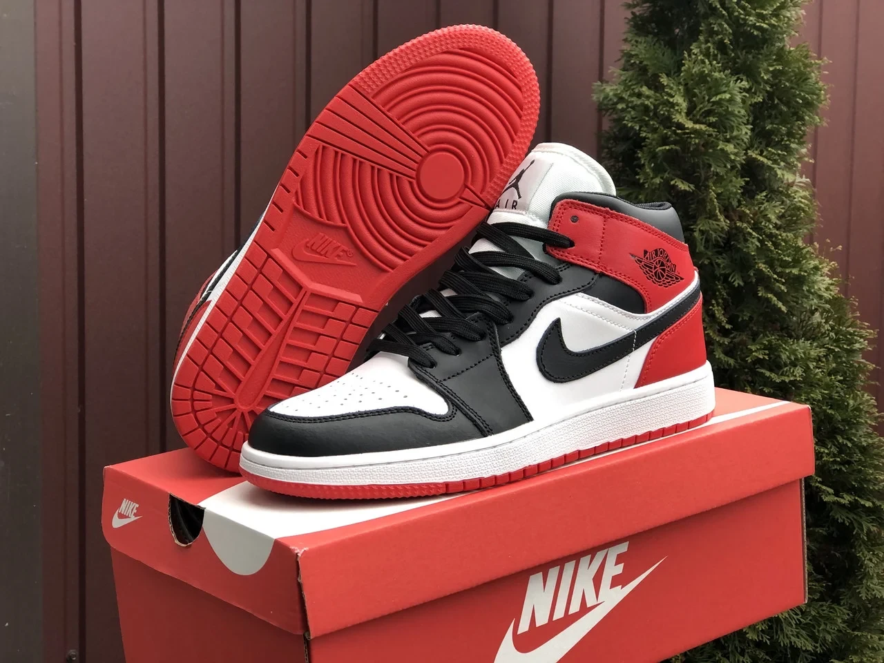 Кросівки чоловічі шкіряні Nike Air Jordan (чорні з білим\червоним), найк ейр джордан [41 - 45 р.] (41-26.2см)