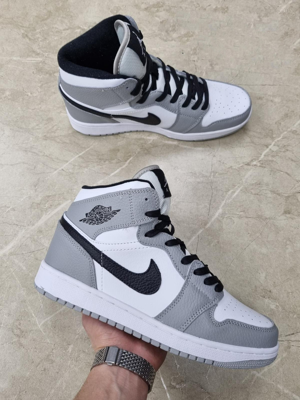 Чоловічі кросівки Nike Air Jordan сірі з білим\чорні 41