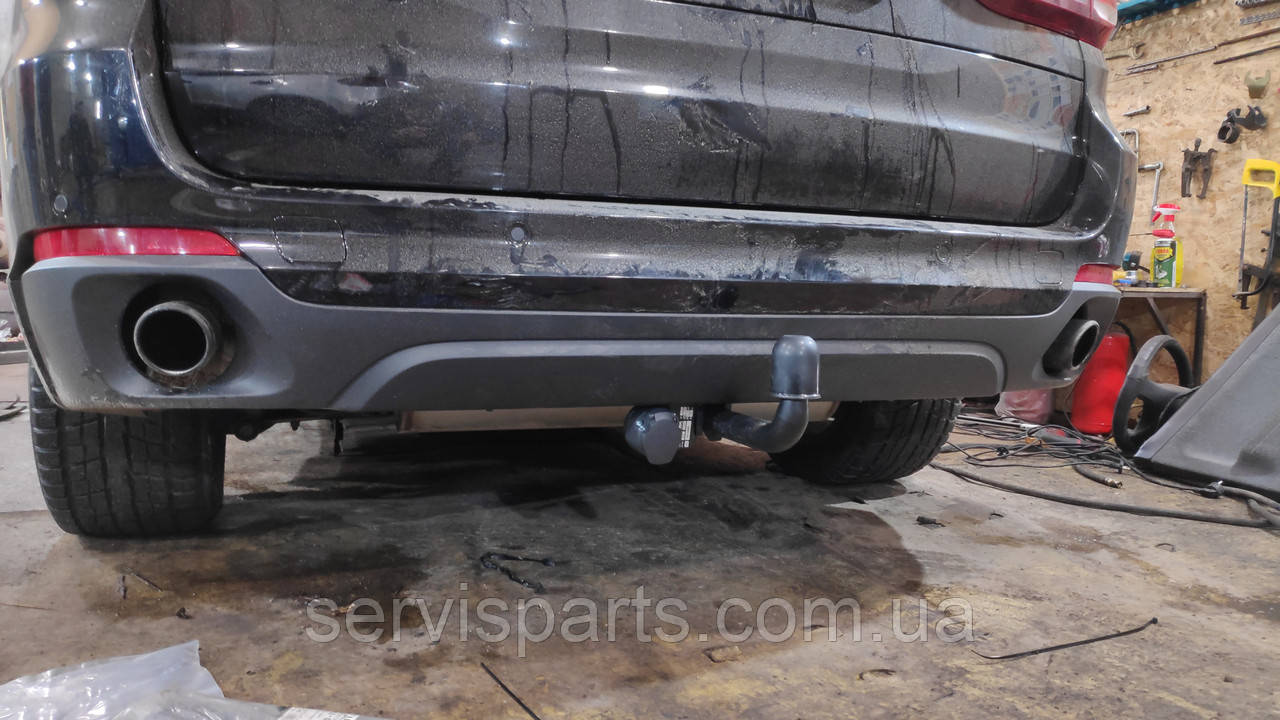 Фаркоп BMW X5 F15 2013-2018 (БМВ Х5) польський на болтах