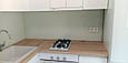 Обшивка стін панелями з одноколірного скла світло-сірий лакобель, фото 4