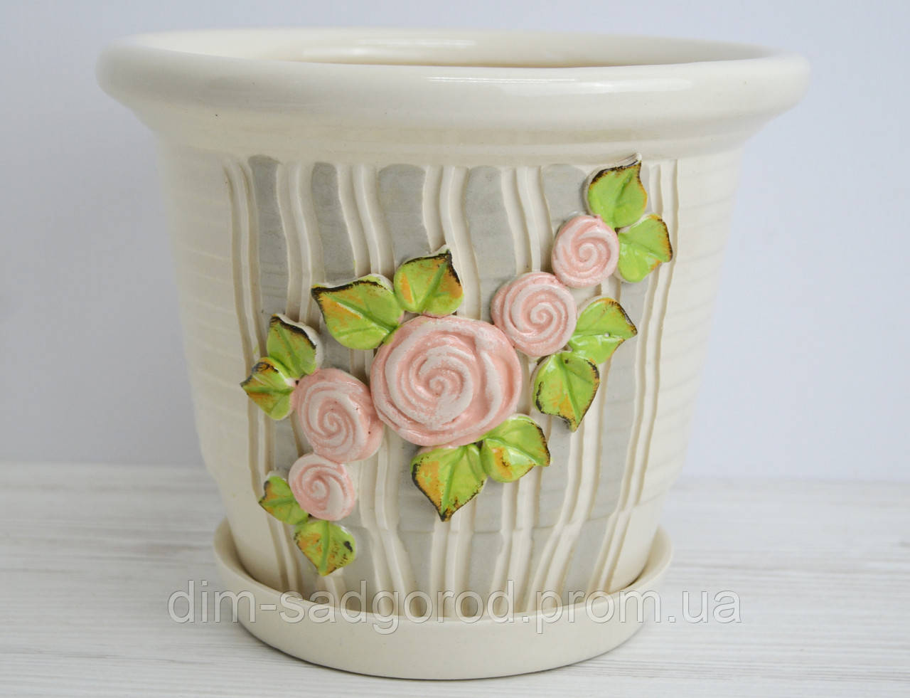 Горщик керамічний для квітів Бантик В рожеві троянди Н16см