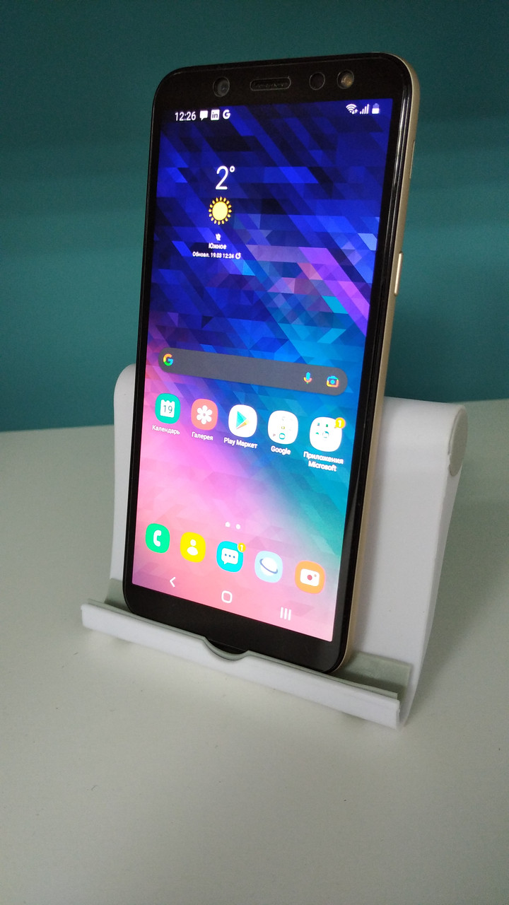 Смартфон БУ Samsung Galaxy A6 3/32GB (SM-A600) золотий