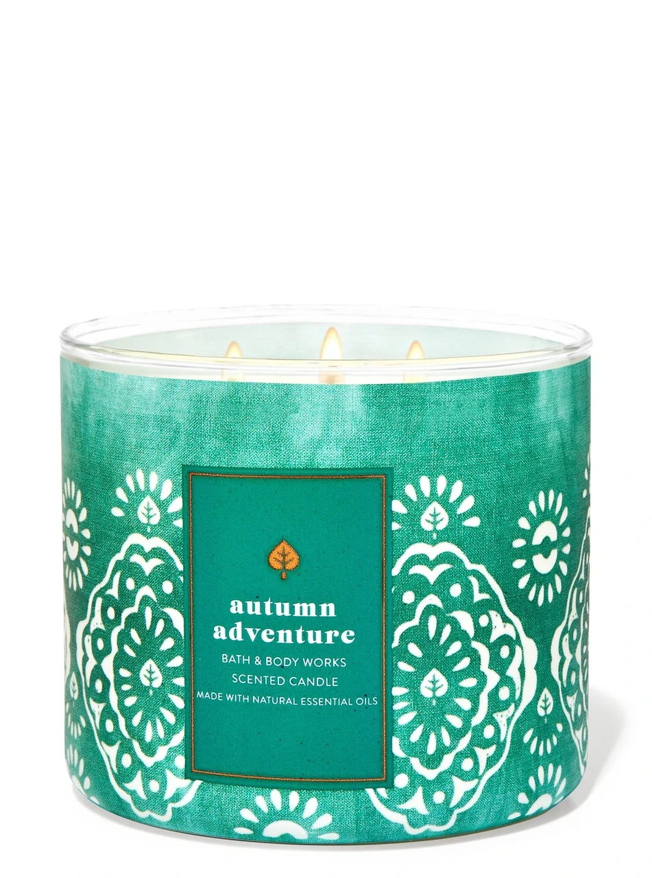 Ароматизированная свеча Autumn Adventure Bath & Body Works