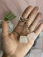 Брелок-оберег Розовый кварц (куб) Натуральный камень для ключей и сумок, брелок на подарок