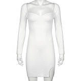 Обтисле мініплаття з довгим рукавом і фігурним вирізом Трикотажне жіноче плаття в рубчик, р. M (білий), фото 6