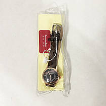 Стильные коричневые наручные часы женские. С блестящим ремешком. В чехле. Модель 27687, фото 2