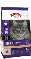 Корм для взрослых котов с чувствительным пищеварением ARION Adult Cat Sensible 32/19 Salmon 7.5 кг