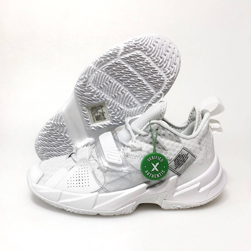 

Кроссовки баскетбольные Nike Air Jordan zero 0,3, Белый
