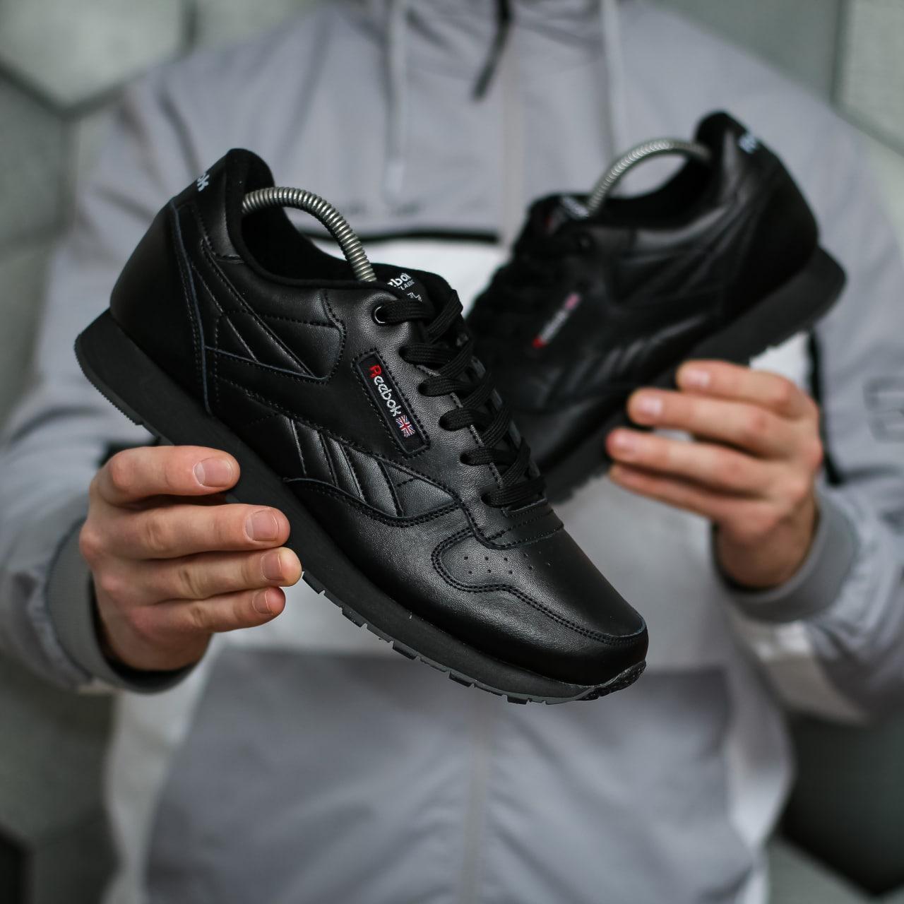 Кросівки чоловічі чорні Reebok Classic (03180)