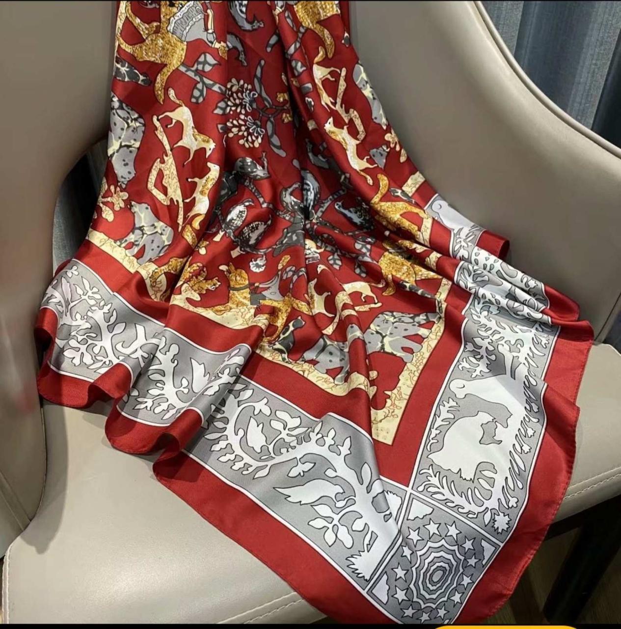 Шовкова хустка Крістел animals 90*90 см бордовий