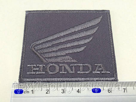 Нашивка HONDA колір темно-сірий 67x54 мм, фото 1