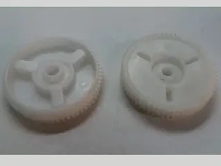 Купить Шестерня мотора стеклоподъемника белая ВАЗ 2110, 2111, 2112 ...