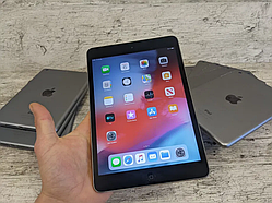 Планшет Apple iPad mini 2 16 GB Wifi + Протиударний бампер