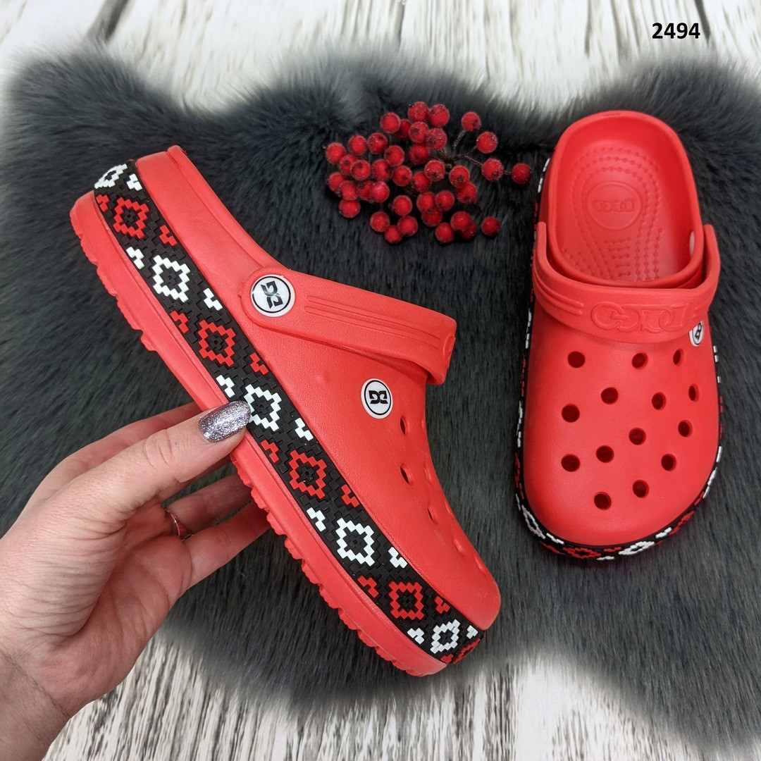 Сабо крокси жіночі червоні з візерунком вишиванка Даго Стиль