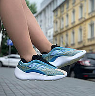 Стильные кроссы для девушек Адидас Изи. Женская обувь голубые Adidas Yeezy 700. Женские кроссы Адидас.