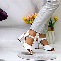 Белые модные босоножки на каблуке, кожаные женские белые босоножки на широком каблуке. Размеры 36 - 40
