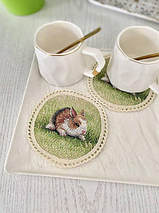 Серветка під тарілку гобеленова з мереживом кругла кролик 10 см тканинна Limaso серветка-підкладка на стіл